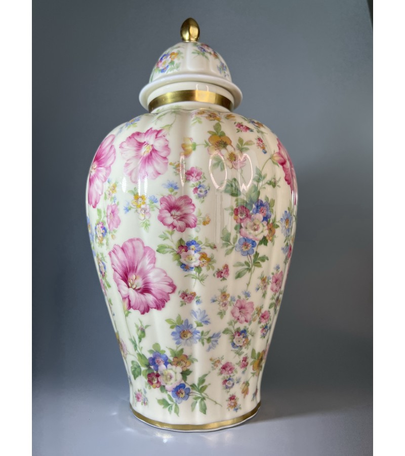 Vaza, urna porcelianinė antikvarinė Thomas Ivory Bavaria Germany. Kaina 78