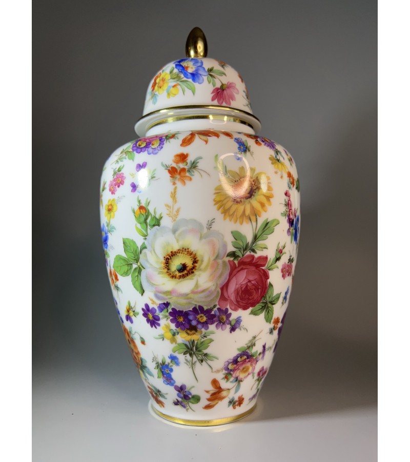 Vaza, urna porcelianinė antikvarinė Wunsiedel Bavaria Porzellan. Germany. Kaina 83