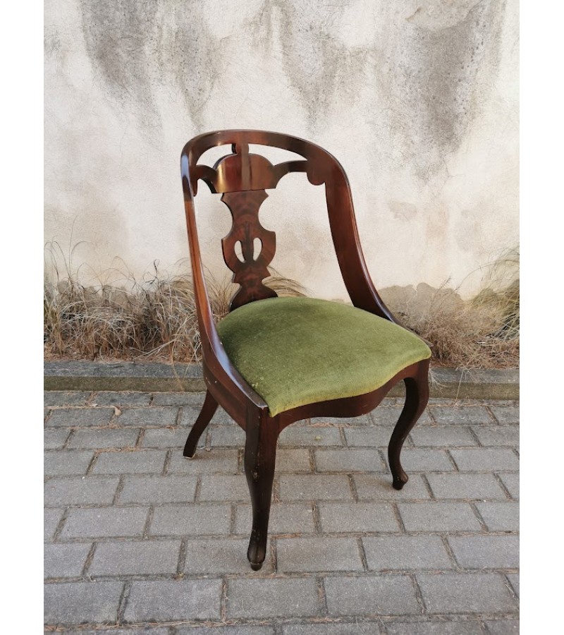 Kėdė Goteburg tvirta, antikvarinio stiliaus. Kaina 157