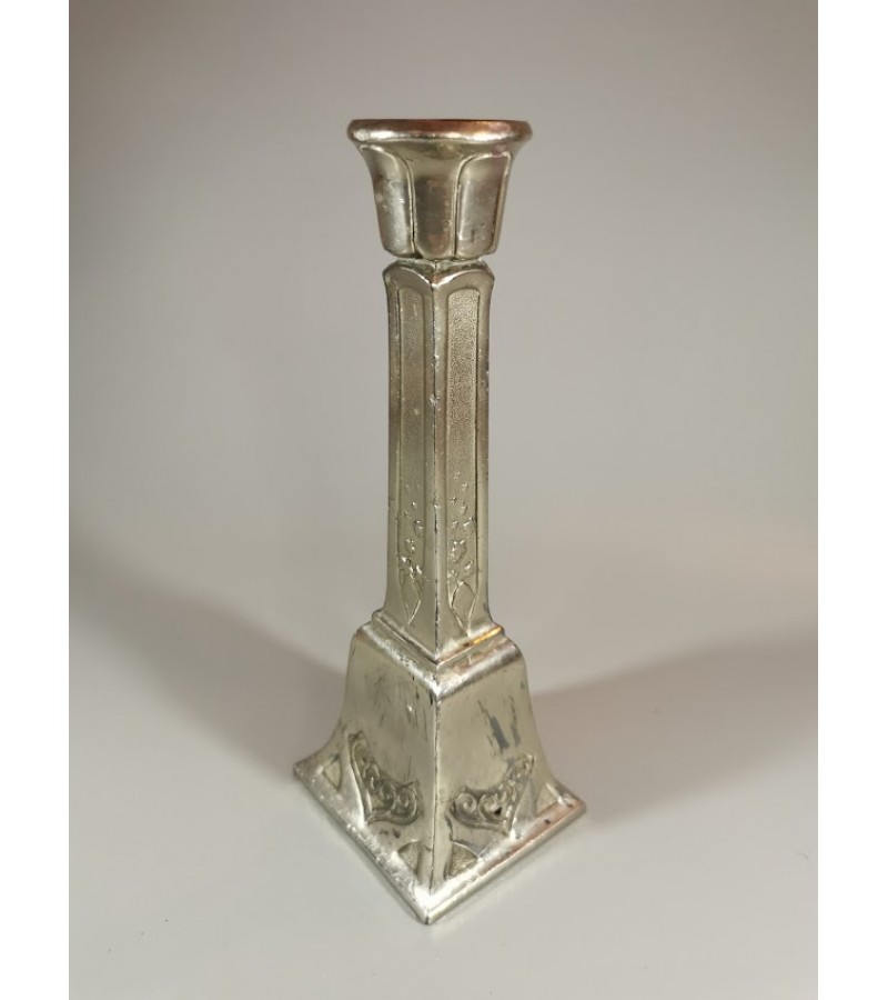 Žvakidė Art Nouveau stiliaus, antikvarinė. Kaina 16