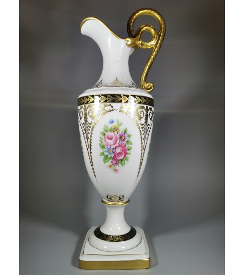 Vaza amfora porcelianinė, antikvarinė. REZERVUOTA