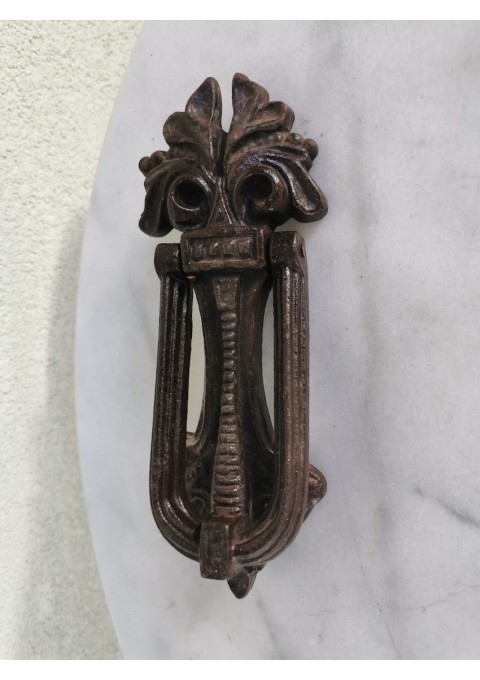 Durų belstukas špižinis, ketaus, antikvarinis. Kaina 42