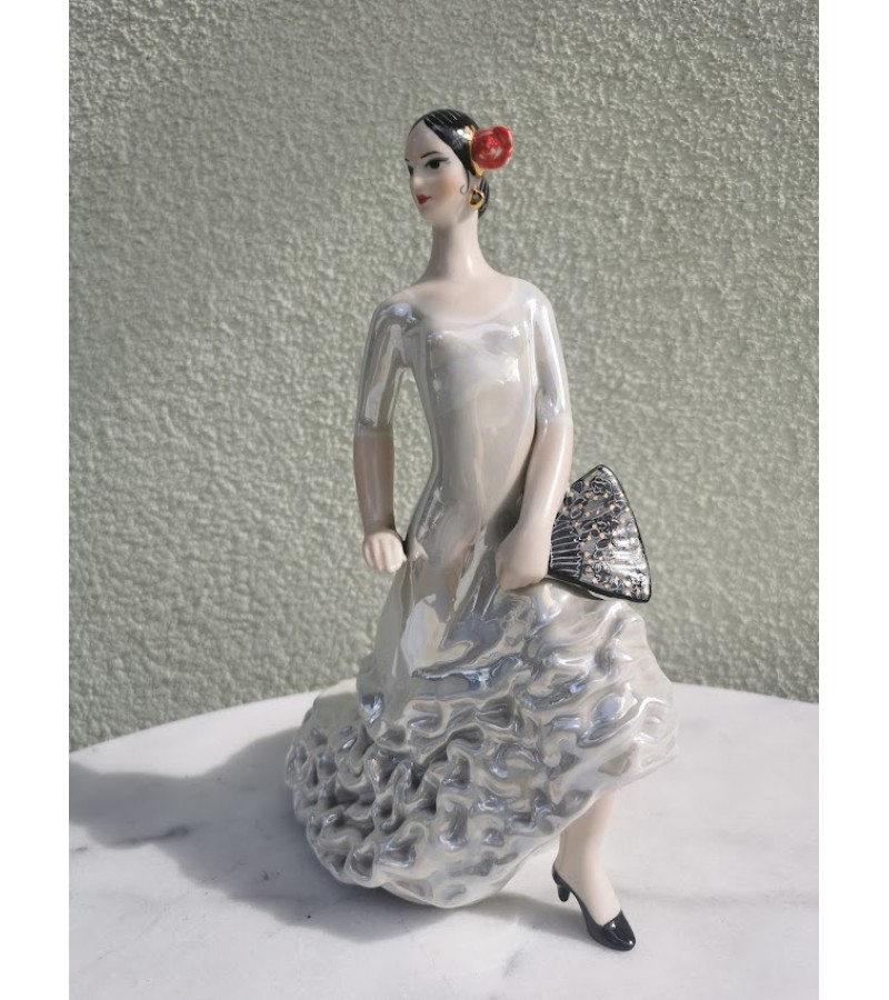 Statulėlė Karmen šokėja porcelianinė, tarybinių laikų. Kaina 63