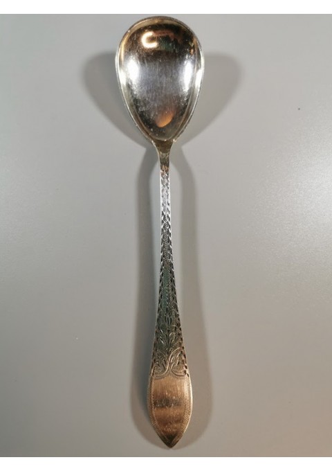 Šaukštelis sidabrinis, puoštas ornamentais, antikvarinis. Ilgis 15 cm. Kaina 32