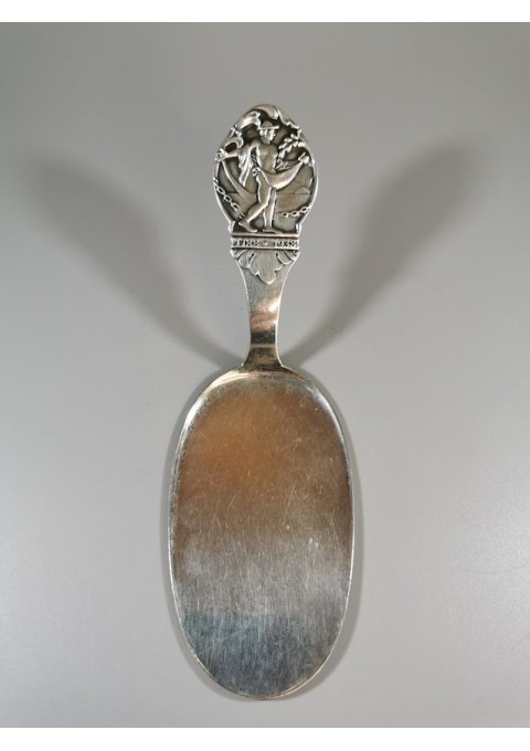 Mentelė, lopetėlė sidabrinė, antikvarinė. 43 g. Kaina 63