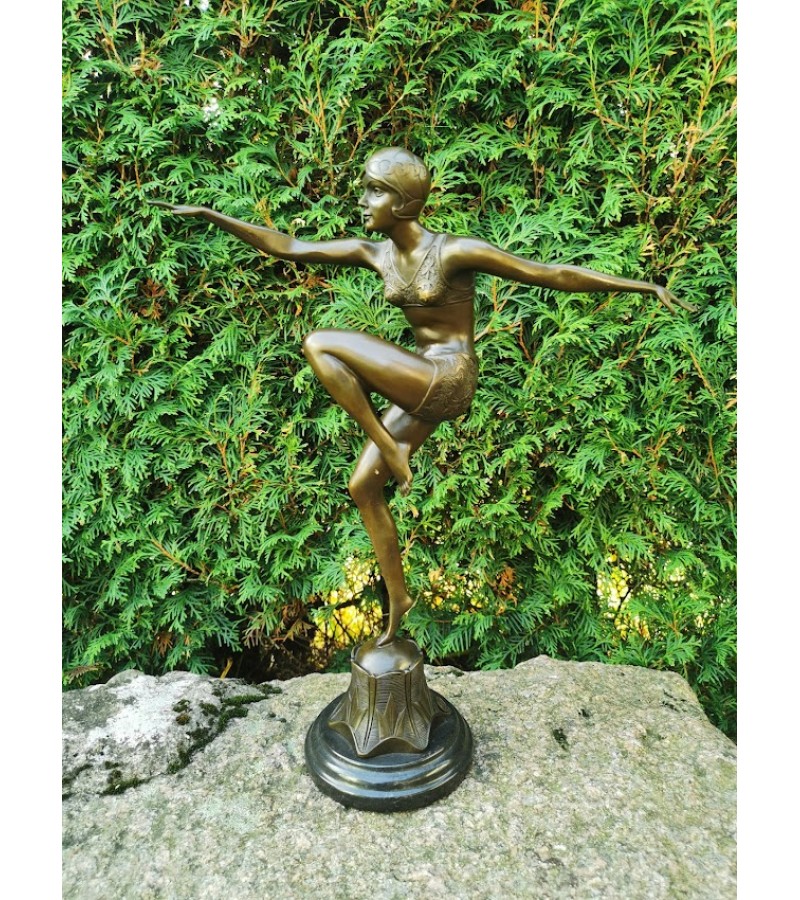 Statula bronzinė Art Deco Šokėja. 1925 m. Ferdinand Preiss "Con Brio" kopija pagaminta Prancūzijoje. Kaina 268