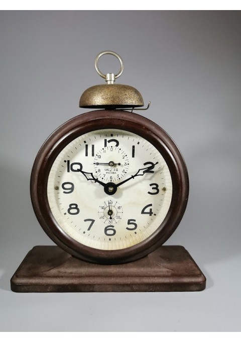 Laikrodis, žadintuvas 2 часовой завод Москва. Karbolitinis korpusas. Tarybinis, apie 1950 m. Veikiantis. Kaina 87