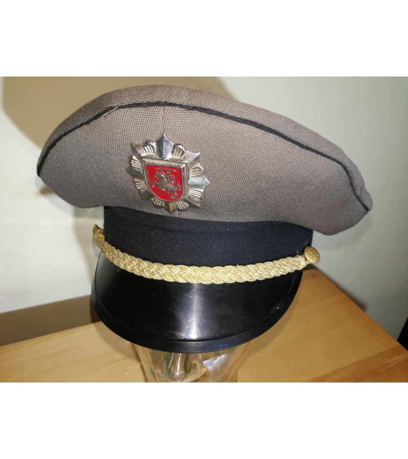 Kepurė uniforminė karininko lietuviška. Kaina 38