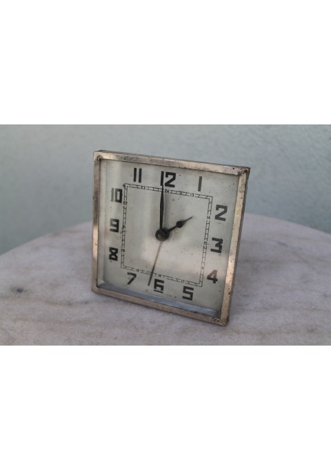Laikrodis antikvarinis, Art Deco stiliaus. Kaina 21 Eur.