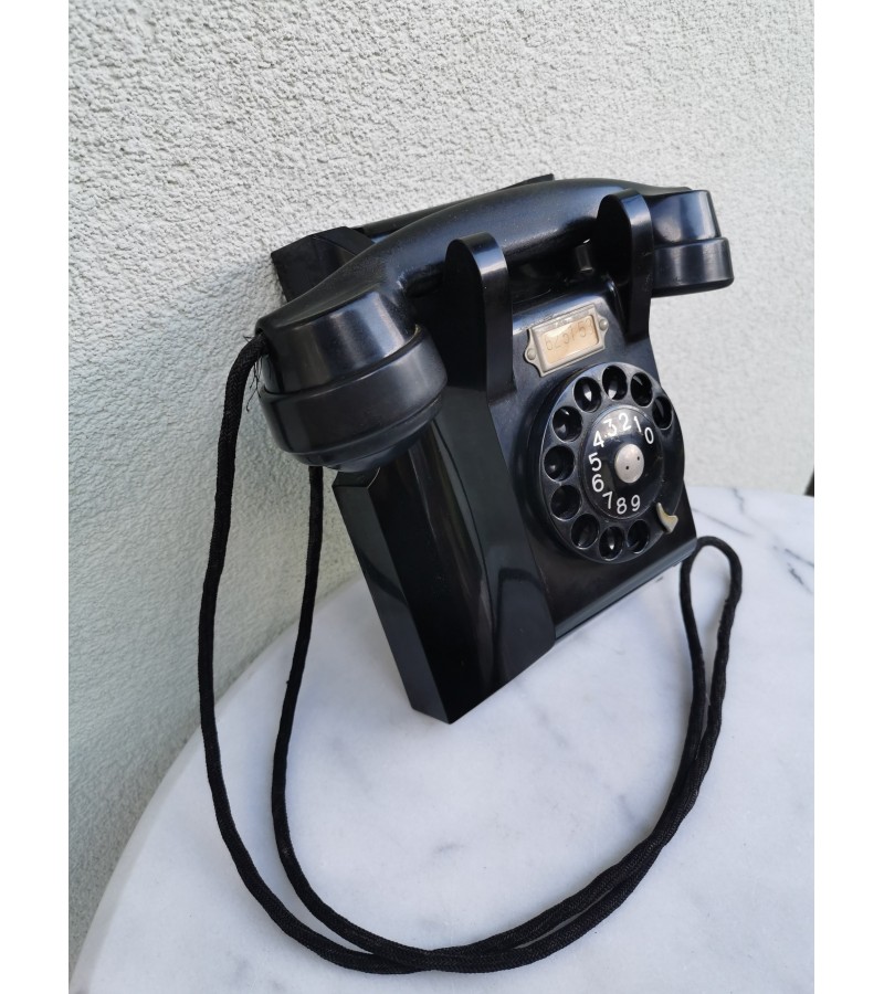 Telefonas pakabinamas, antikvarinis Ericsson LM. Kaina 142