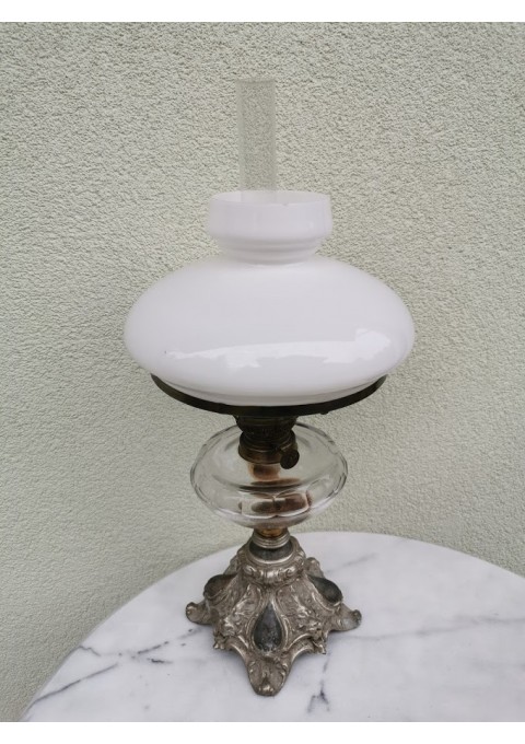 Žibalinė lempa antikvarinė originaliu gaubtu. Kaina 72