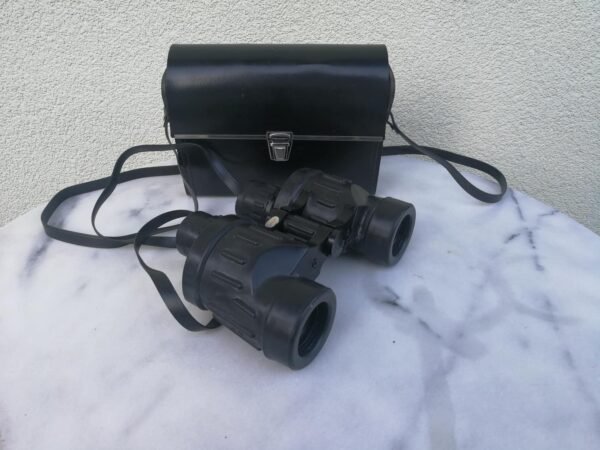 Žiūronai japoniški, 8 x 32. Made in Japan. Kaina 48