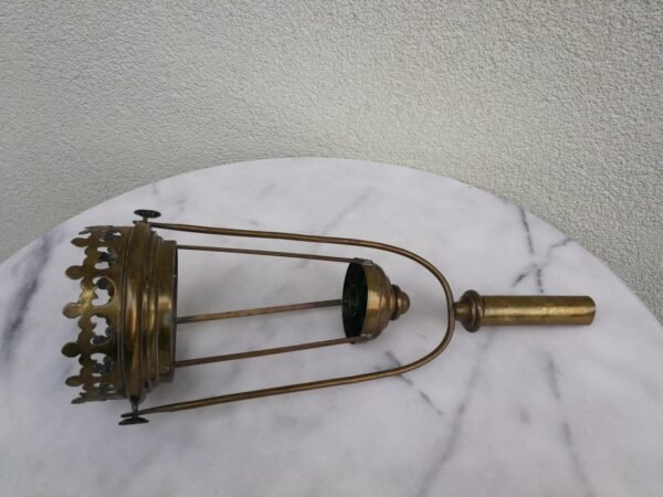 Žibintas antikvarinis. Kaina 16