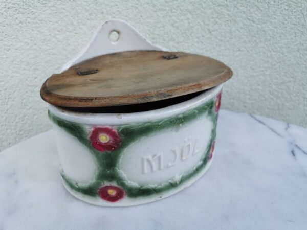 Indas antikvarinis miltams. Kaina 28