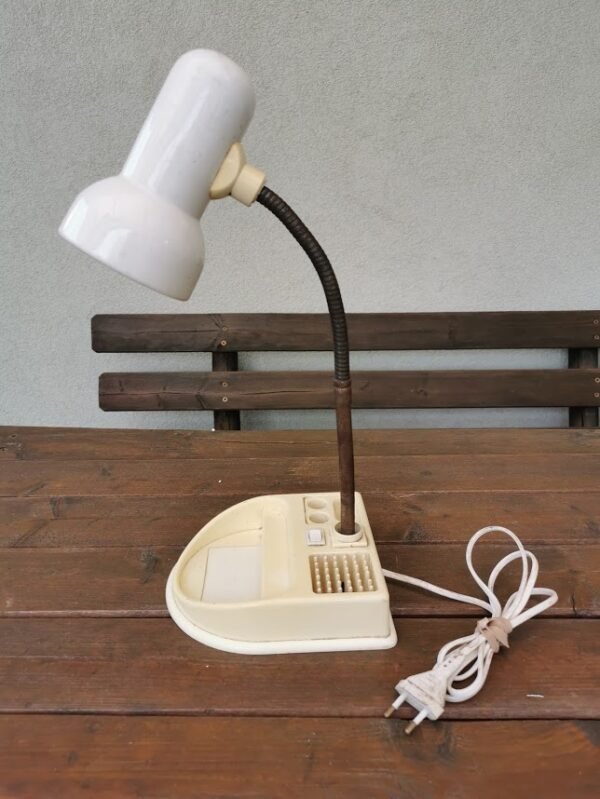 Šviestuvas, lempa stalinė, reguliuojama, tarybinė. Kaina 12