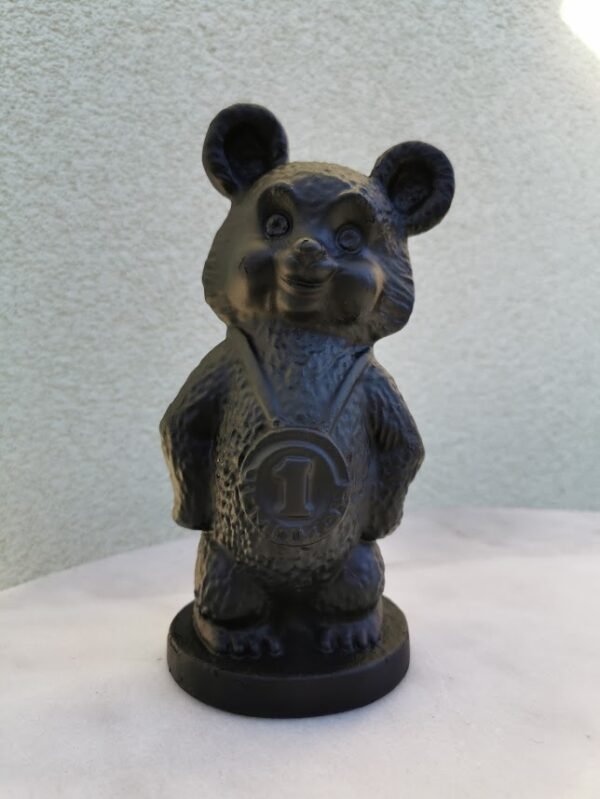 Meškiukas Miša čempionas. Metalinis. Kaina 42