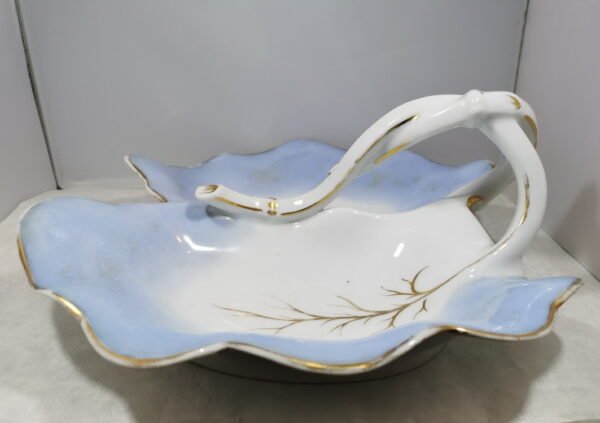 Padėklas, indas dviejų dalių su rankena, porcelianinis, antikvarinis. Kaina 23