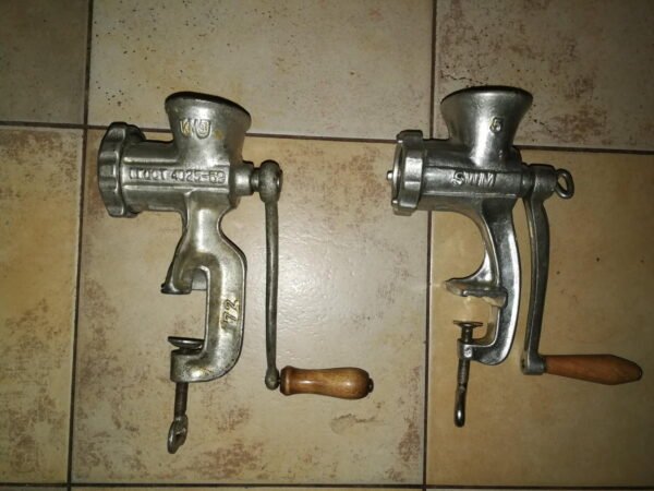 Mėsmalė. TSRS. Veikianti. LIKO TIK PIRMOJI. Kaina 16