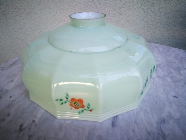 Lempos gaubtas, antikvarinis. Kaina 32