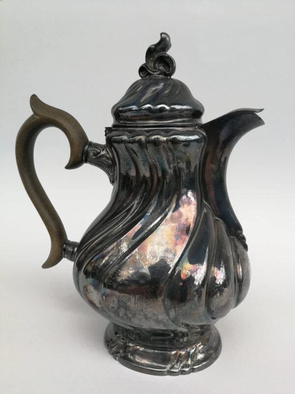 Arbatinukas - kavinukas antikvarinis, sidabruotas. Kaina 23