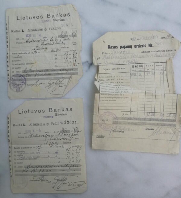 Tarpukario dokumentai. 3 vnt. Kaina 4 už visus.