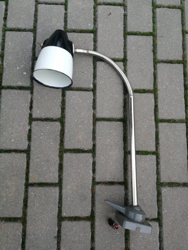 Lempa industrinė, tarybinė, reguliuojama. 1986 m. Kaina 52