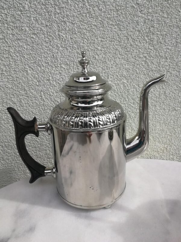 Arbatinukas, kavinukas antikvarinis. Kaina 23