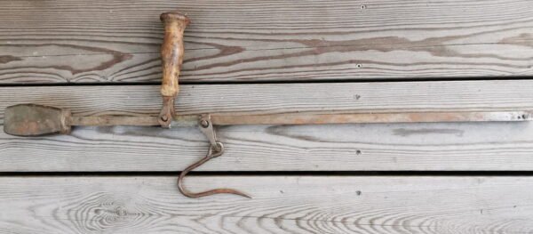 Svarstyklės, bezmėnas antikvarinis. Ilgis 70 cm. 10 kg. Kaina 32