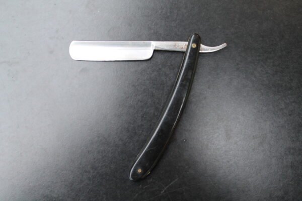 Tarybinis skustuvas, britva OSOBOJA. Kaina 18 Eur.