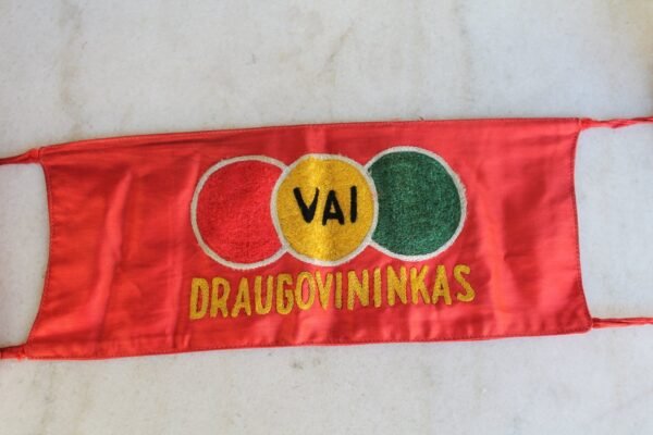 VAI draugovininko raistis. Kaina 16 Eur.