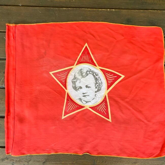 Gairele-vimelas-jaunasis-uljanovas-lenin202.jpg Gairele-vimelas-jaunasis-uljanovas-lenin202.jpg