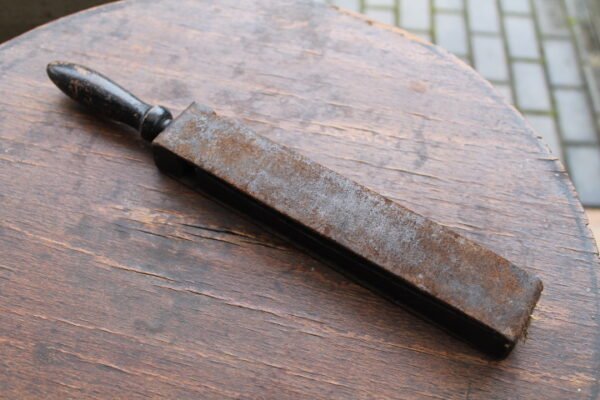 Antikvarinis galastuvas. Kaina 14