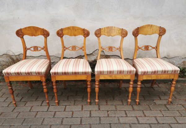 Kėdės antikvarinės, Biedermeier stiliaus. 4 vnt. Kaina po 43