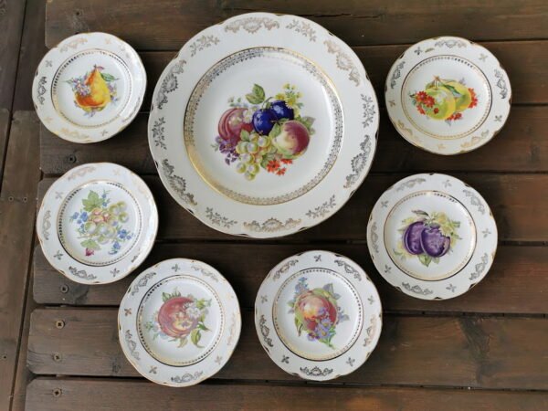 Lėkščių komplektas fajanso, antikvarinis Figgjo Flint, Norway. Kaina 82 už viską.