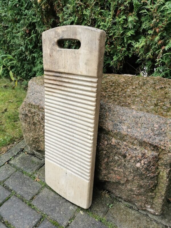 Lyginimui skalbinių rumbė antikvarinė, didelė. Kaina 32