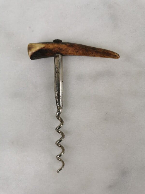 Kamščiatraukis, atidarytuvas vynui vintažinis, rago rankena. Tvirtas. Kaina 12