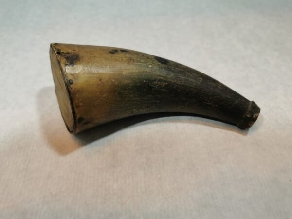 Parakinė antikvarinė. XIX a. Kaina 63