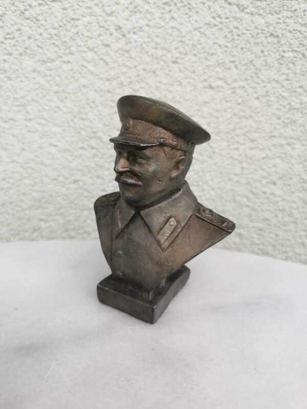 Biustas Stalino. Kaina 93