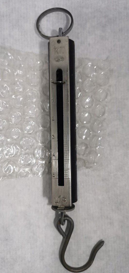 Svarstyklės mechaninės, buitinės, sveria iki 5 kg., tarybinės. Kaina 8