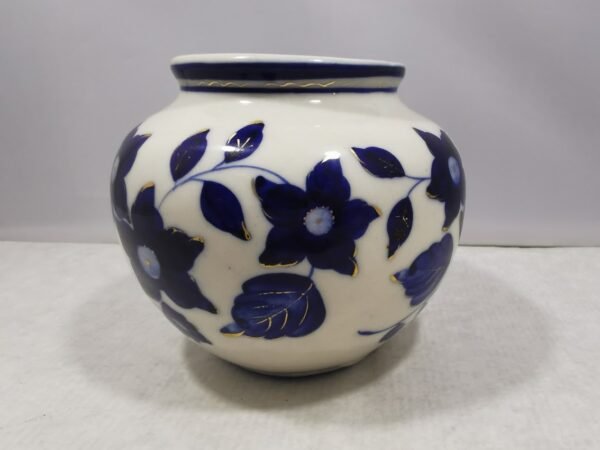 Vazelė porcelianinė, tarybinė, sovietinių laikų. 1940-1950 m. Kaina 28