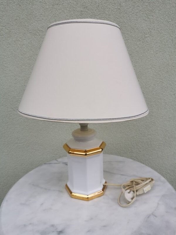 Šviestuvas stalinis vintažinis. Naktinė lempa. Kaina 43