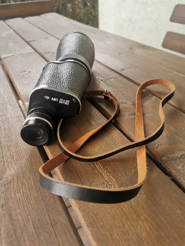 Monokolis tarybinis. 20 X 40. Kaina 53 Eur.