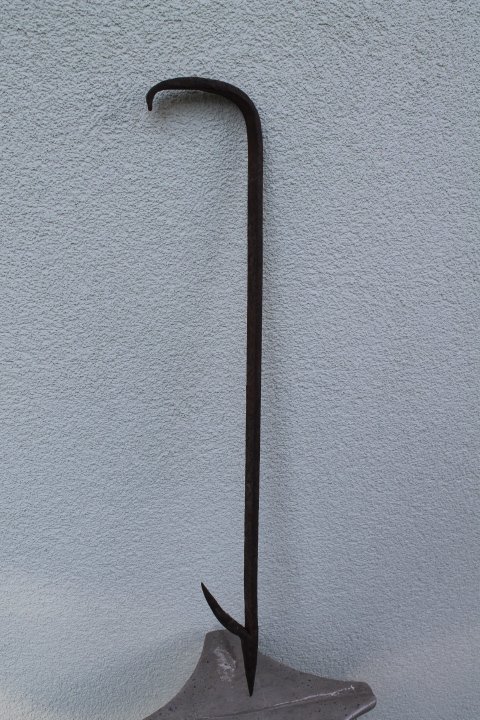 Kaltinis irankis sienui ispesti. Kaina 22 Eur.