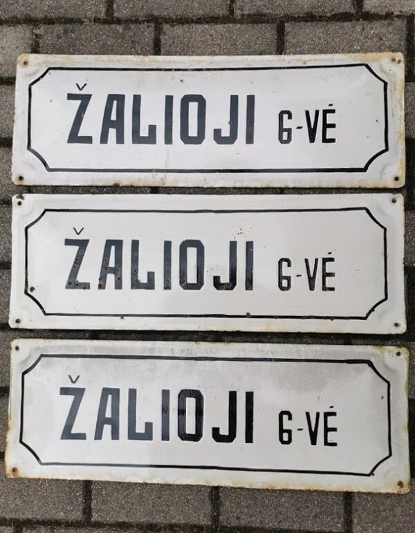 Iškabos, lentelės emaliuotos, sunkios - gatvės pavadinimai tarybinių laikų ŽALIOJI G-VĖ. LIKO 2 vnt. Kaina po 27