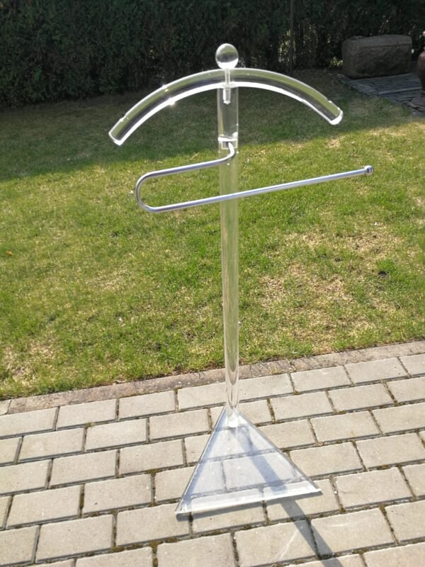 Kabykla organinio stiklo. Kaina 52