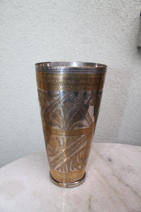 Kaltine taure. Kaina 21 Eur.