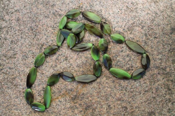 Senoviniai karoliai. Kaina 18