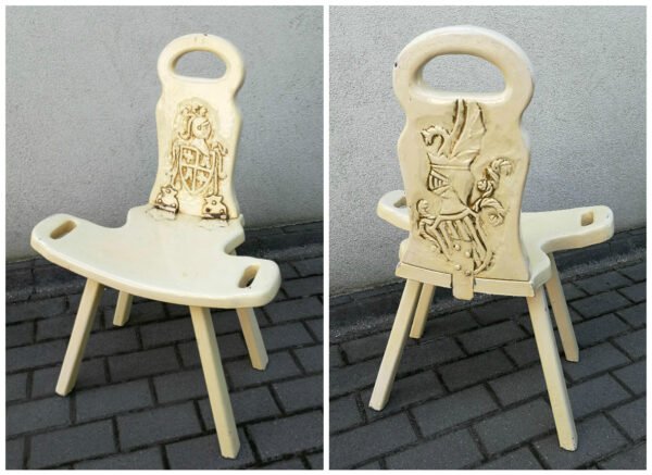 Antikvarine medine Riterio kede su lankstais. Kaina 92