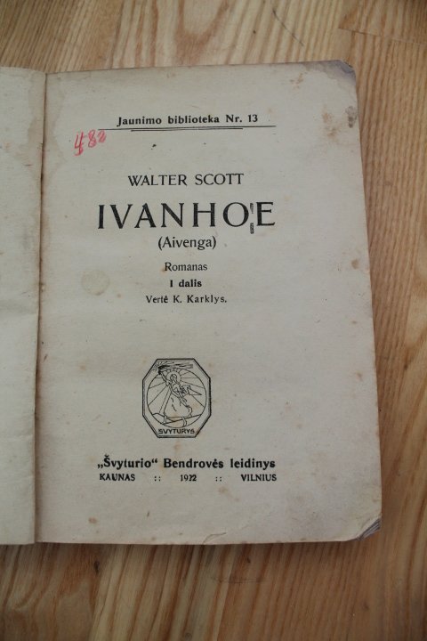 Aivenga. Kaina 4,3 Eur.