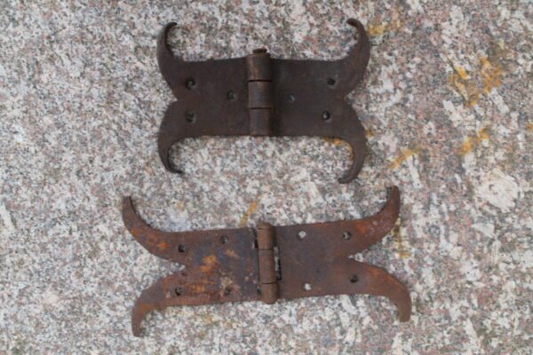 Lankstai kaltiniai. Liko 1 vnt. Kaina 6